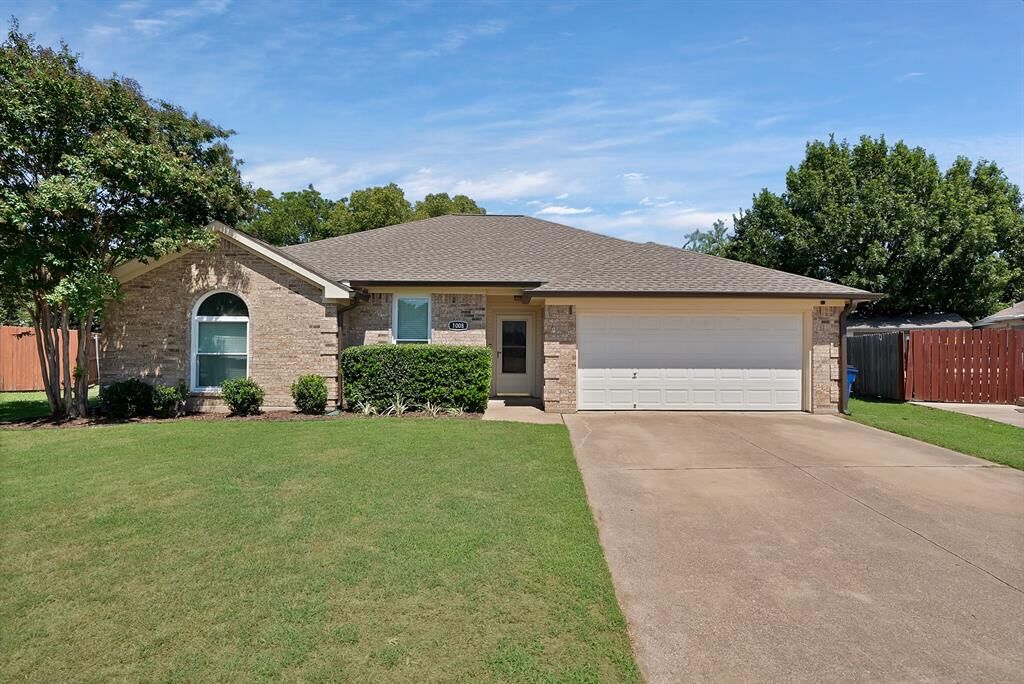 Property Photo:  1008 Barbara Jean Court  TX 76028 