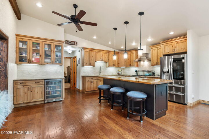 Property Photo:  110 S Horizon Circle  AZ 86303 