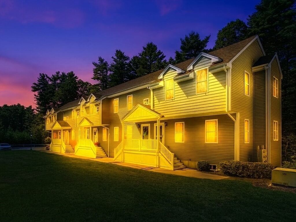 Property Photo:  14 Pineridge Way 14  MA 02346