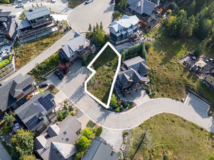 Property Photo: 125 Benchlands Terrace 3 AB T1W 1G2