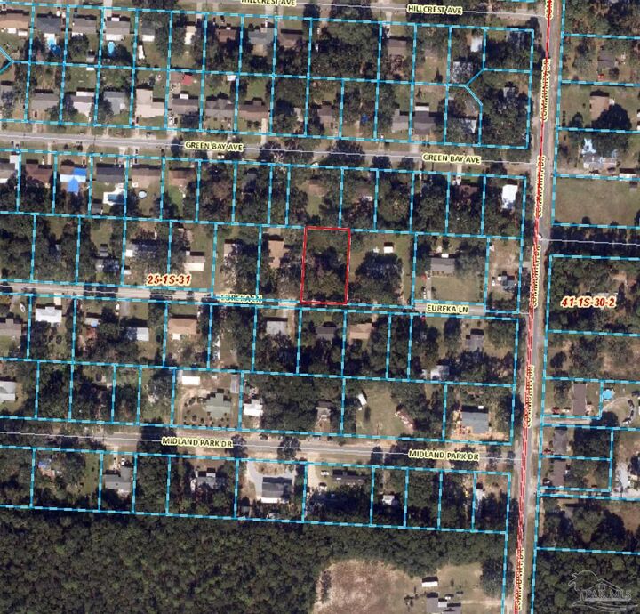 Property Photo: 2704 Eureka Ln FL 32526