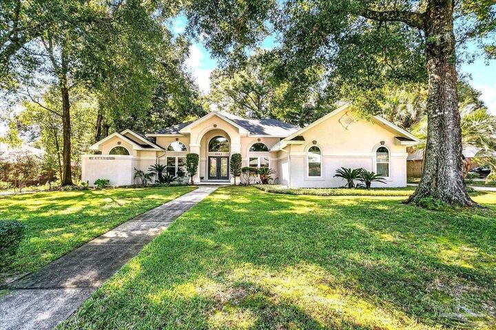 Property Photo:  6063 Forest Green Rd  FL 32505 