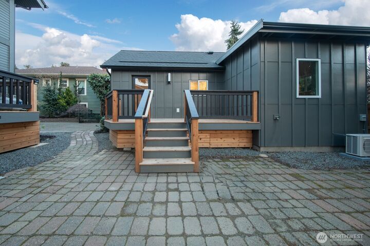 Property Photo:  715 N 71st Street C  WA 98103 