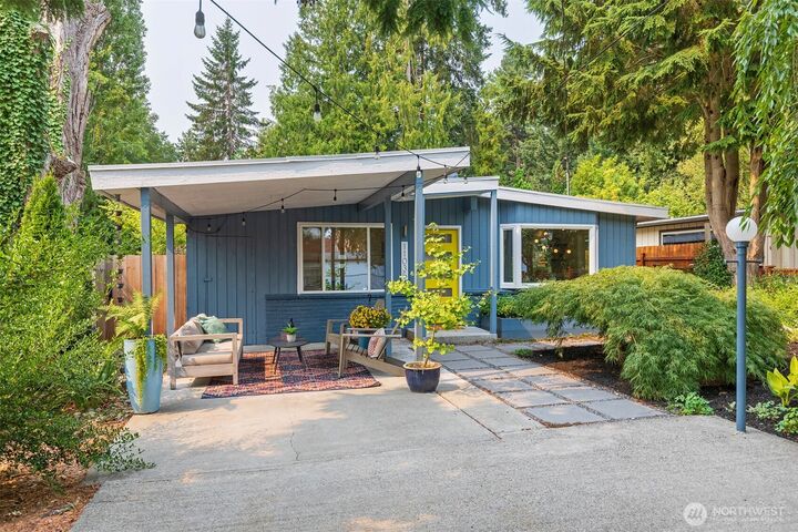 11035  31st Avenue NE  Seattle WA 98125 photo