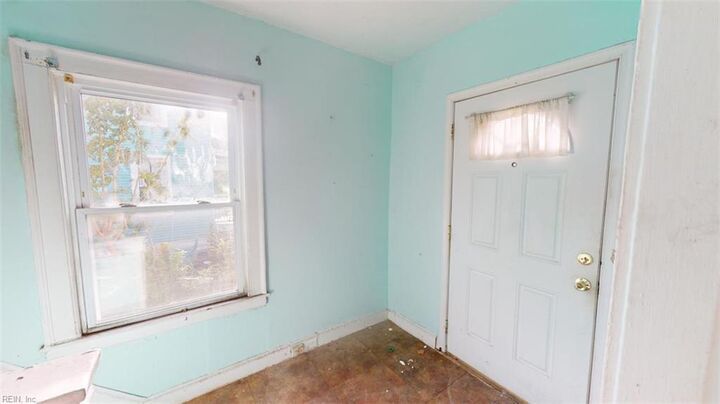 Property Photo:  2844 Victoria Ave  VA 23504 