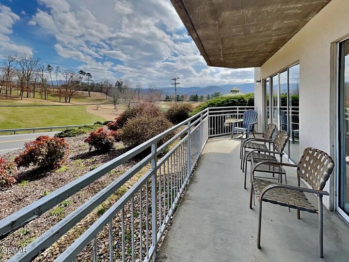 Property Photo: 503 Dollywood Lane TN 37863