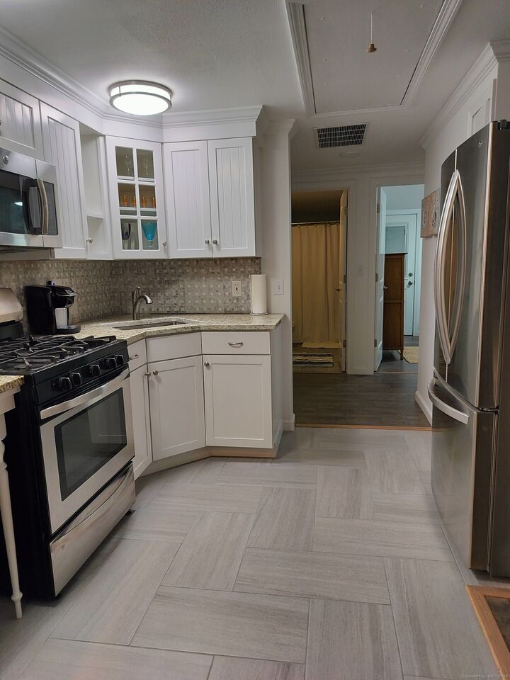 Property Photo:  41 Cooper Avenue  CT 06460 