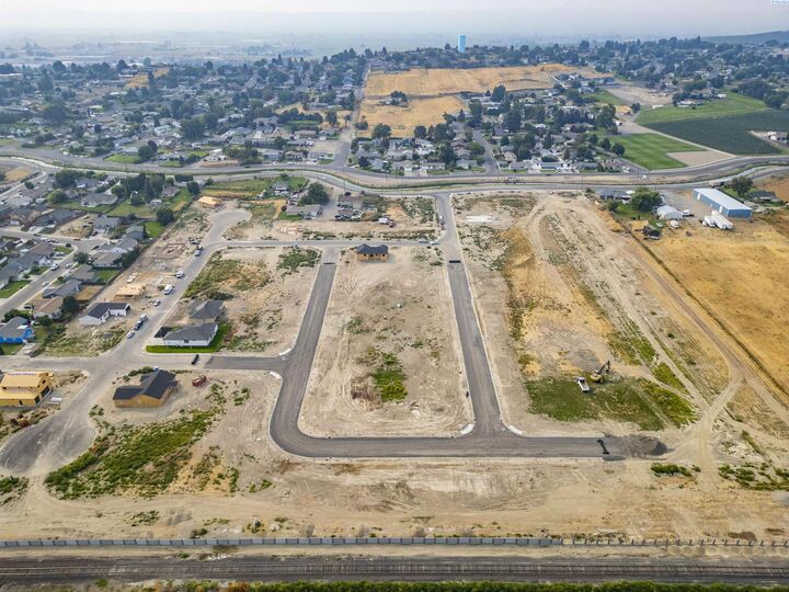 Property Photo:  Tbd Lot 27 Harvest Valley Estates Phase 2  WA 98944 