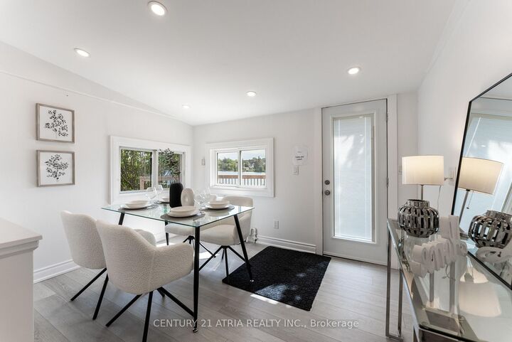 Property Photo: 197 Queen Street ON H3B 3M5