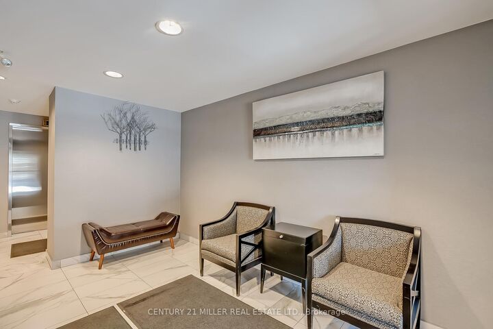 Photo de la propriété: 32 Tannery Street 608 ON L5M 6T6