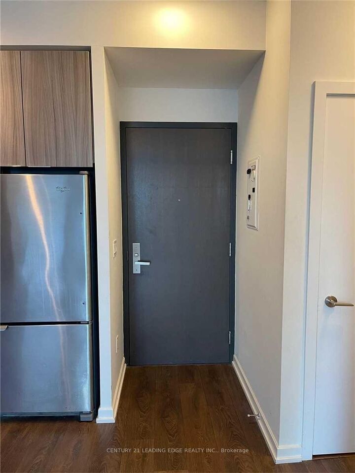 Property Photo: 52 Forest Manor Road 403 ON M2J 0E2