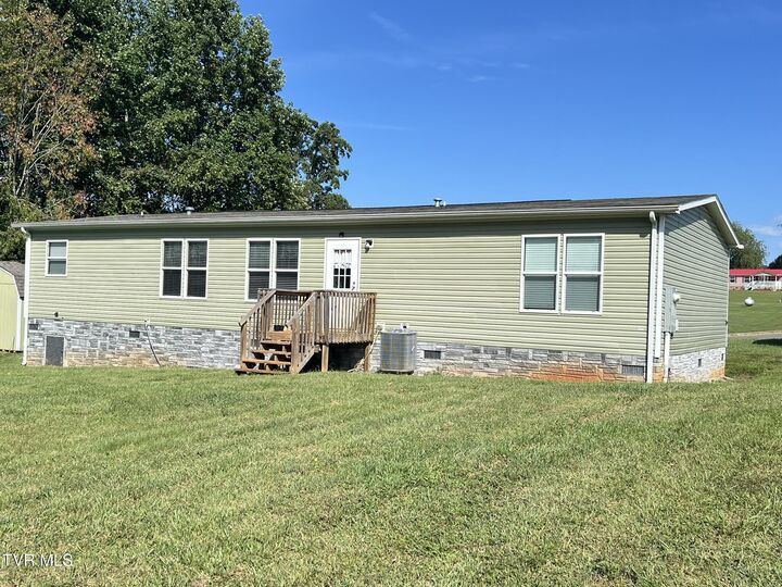 Property Photo:  235 Wolfe Laurel Drive  TN 37645 