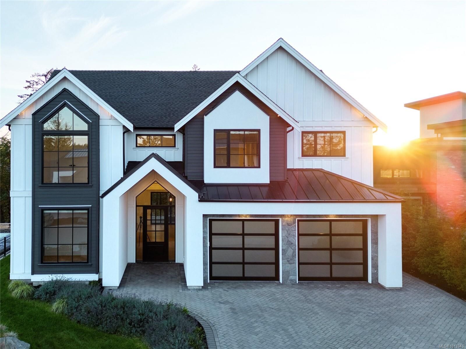 Property Photo:  2045 Pinehurst Terr  BC V9B 3S3 
