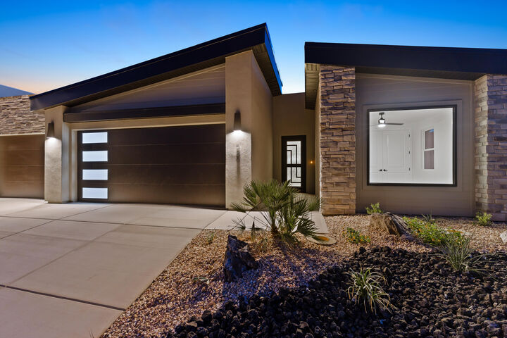 Property Photo: 580 S 1800 W 16 UT 84737