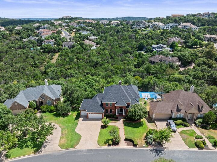 Property Photo:  2807 Round Table Road  TX 78746 