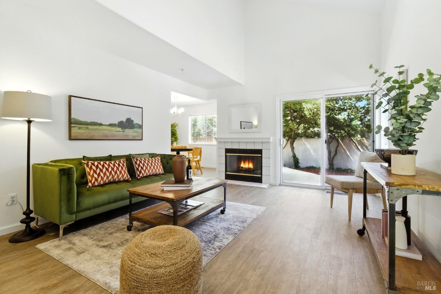 Property Photo:  837 Vineyard Place  CA 94954 