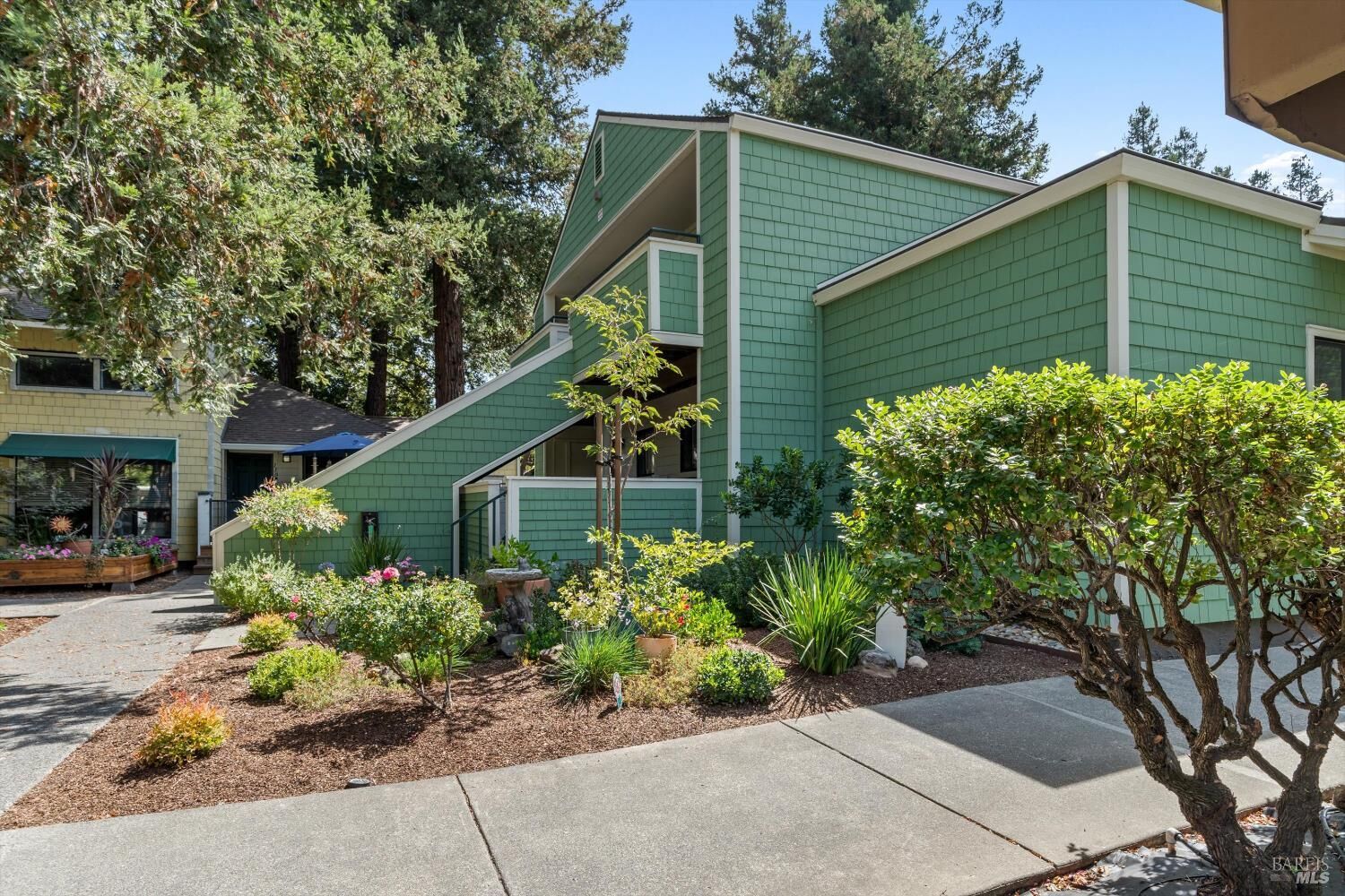 Property Photo:  901 Russell Avenue 238  CA 95403 