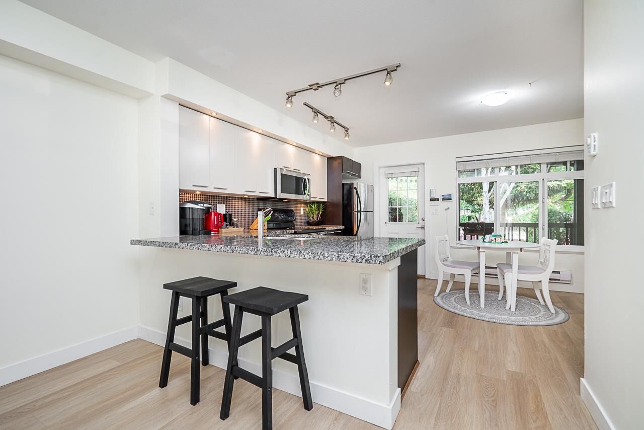 Property Photo: 19448 68th Avenue 12 BC V4N 5V5