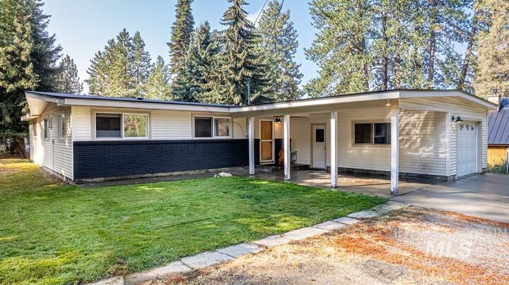 Property Photo:  408 Floyde St.  ID 83638 