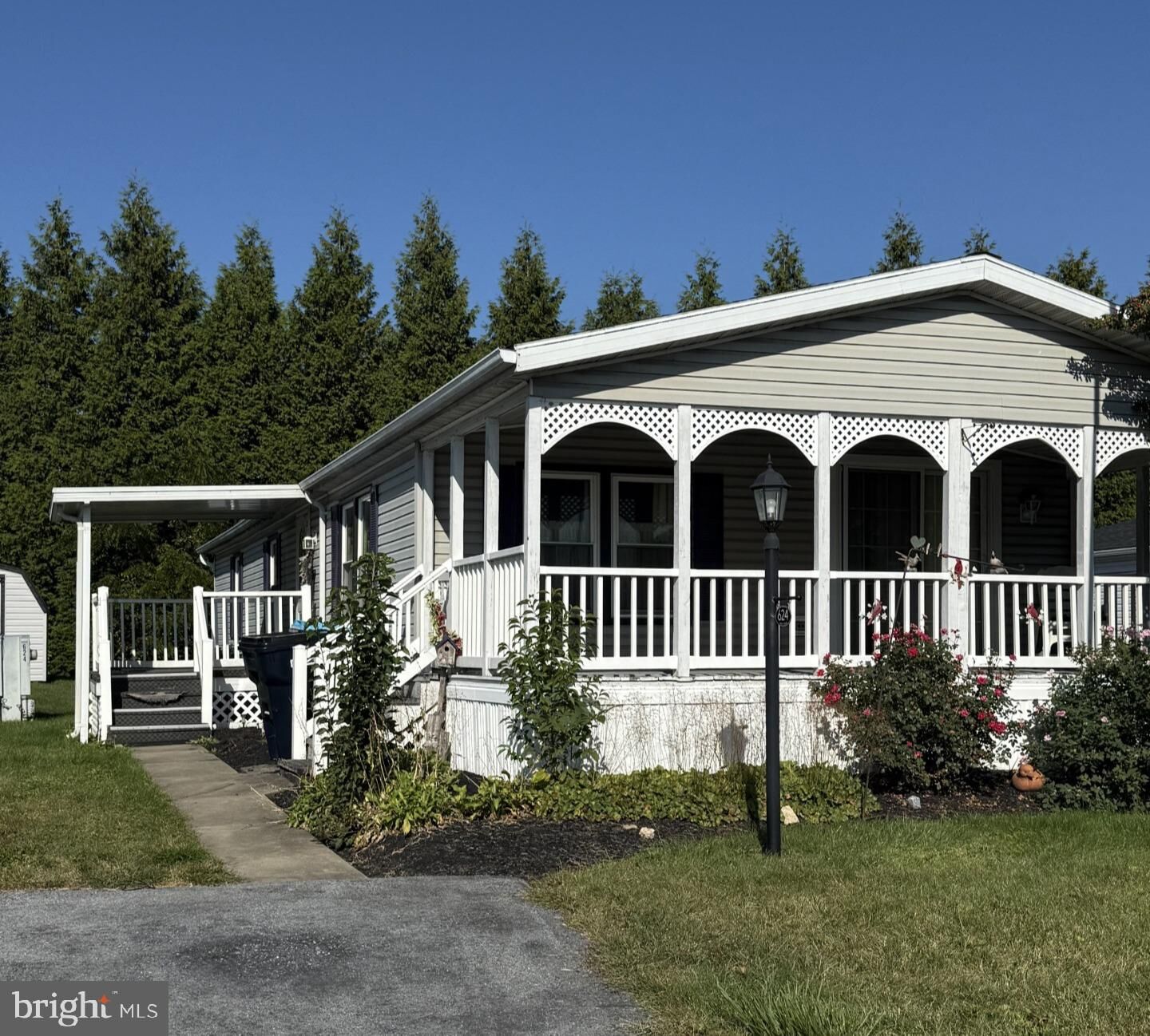 Property Photo: 624 W Cedar Street PA 17078