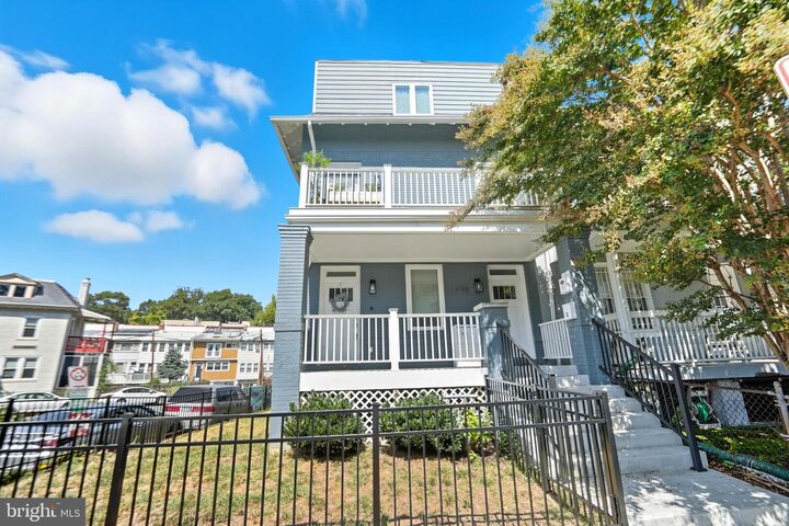 Property Photo: 1435 Perry Place NW 1 DC 20010