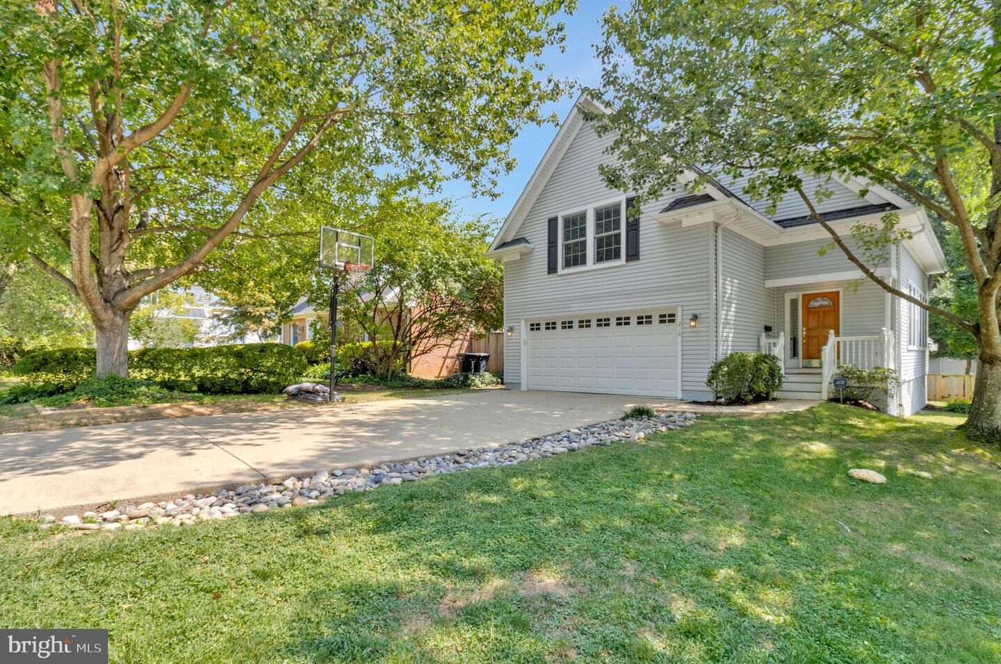 Property Photo: 210 N Oak Street VA 22046