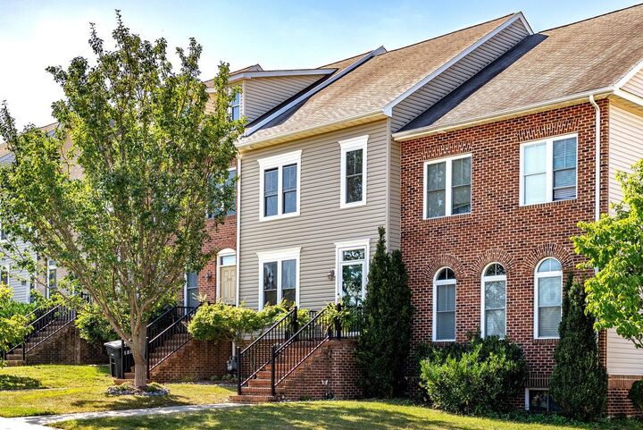 348 Blue Stone Hills Dr  Harrisonburg VA 22801 photo