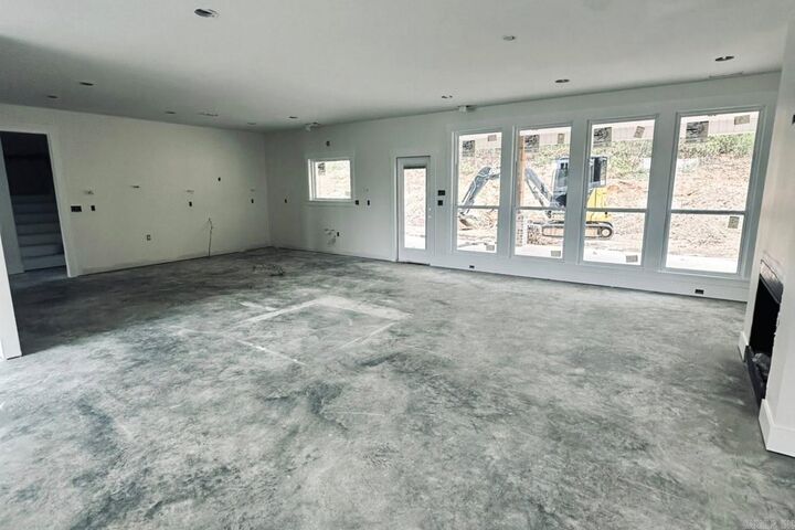 Property Photo:  3510 Dee Drive  AR 72034 