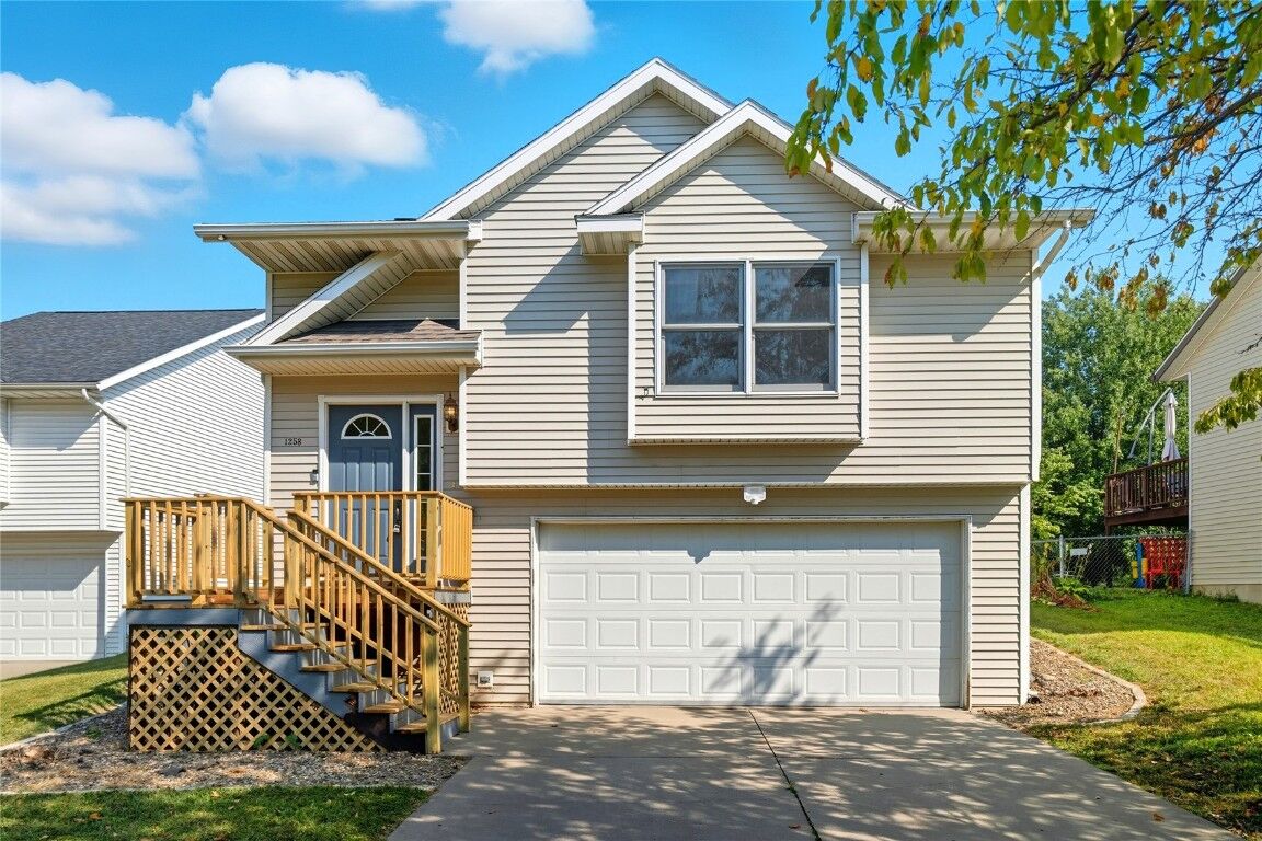 Property Photo:  1258 Coll Drive  IA 52246 