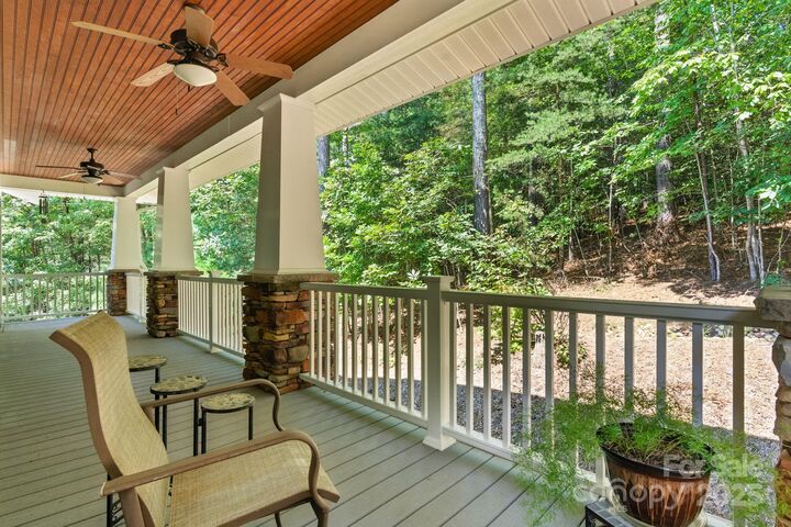 Property Photo:  1461 Sunset Point Drive  NC 28612 