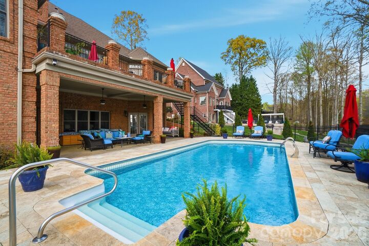 Property Photo: 107 Nautilus Court NC 28166