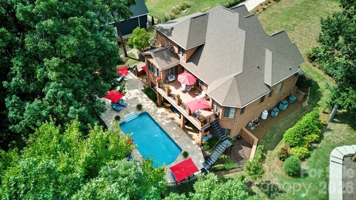 Property Photo:  107 Nautilus Court  NC 28166 