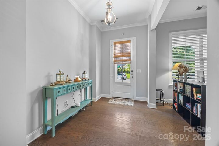 Property Photo: 5212 Meadowcroft Way SC 29708