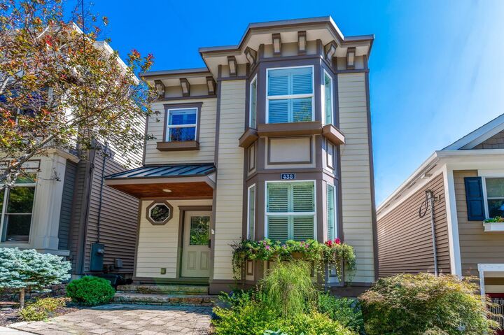 438 Strafer Street  Cincinnati OH 45226 photo