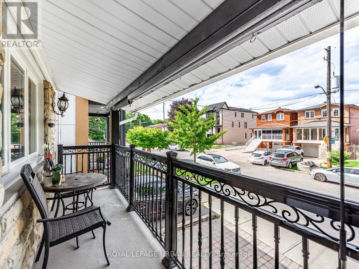 Property Photo:  15 Maple Bush Avenue  ON M9N 1S7 