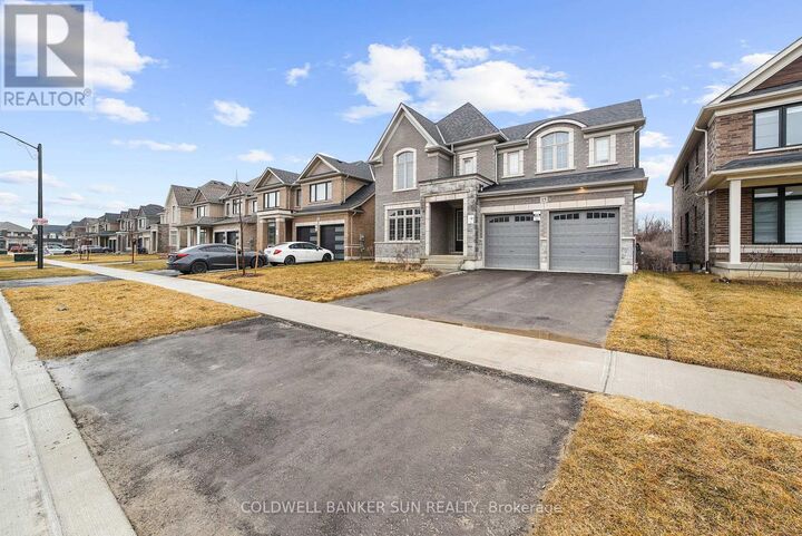 Property Photo: 15 Hummingbird Grove East ON L0G 1W0
