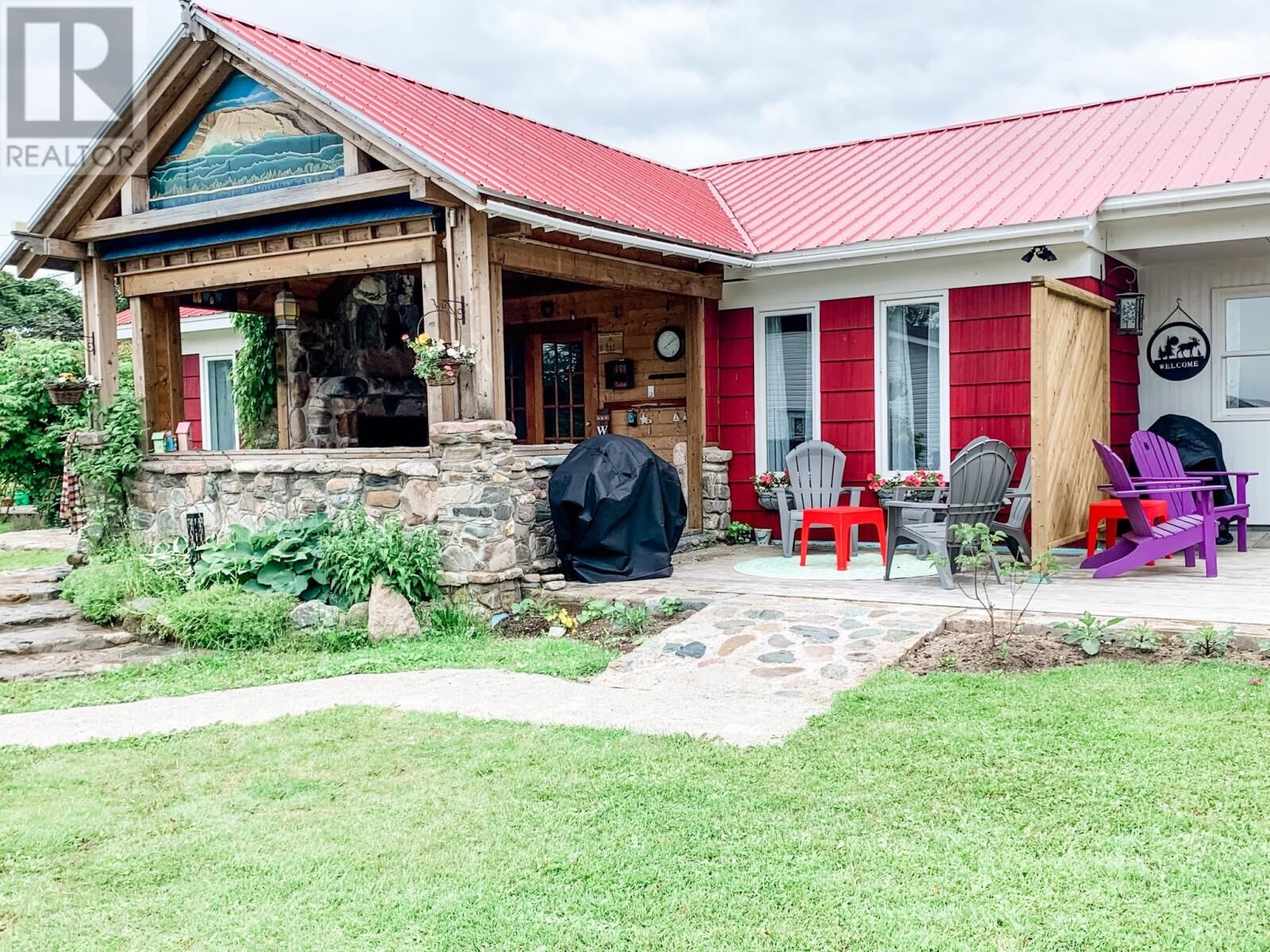 Property Photo:  84 Pond Road  NL A0K 4N0 