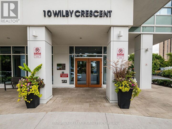 Property Photo:  10 Wilby Crescent 2106  ON M9N 1E5 