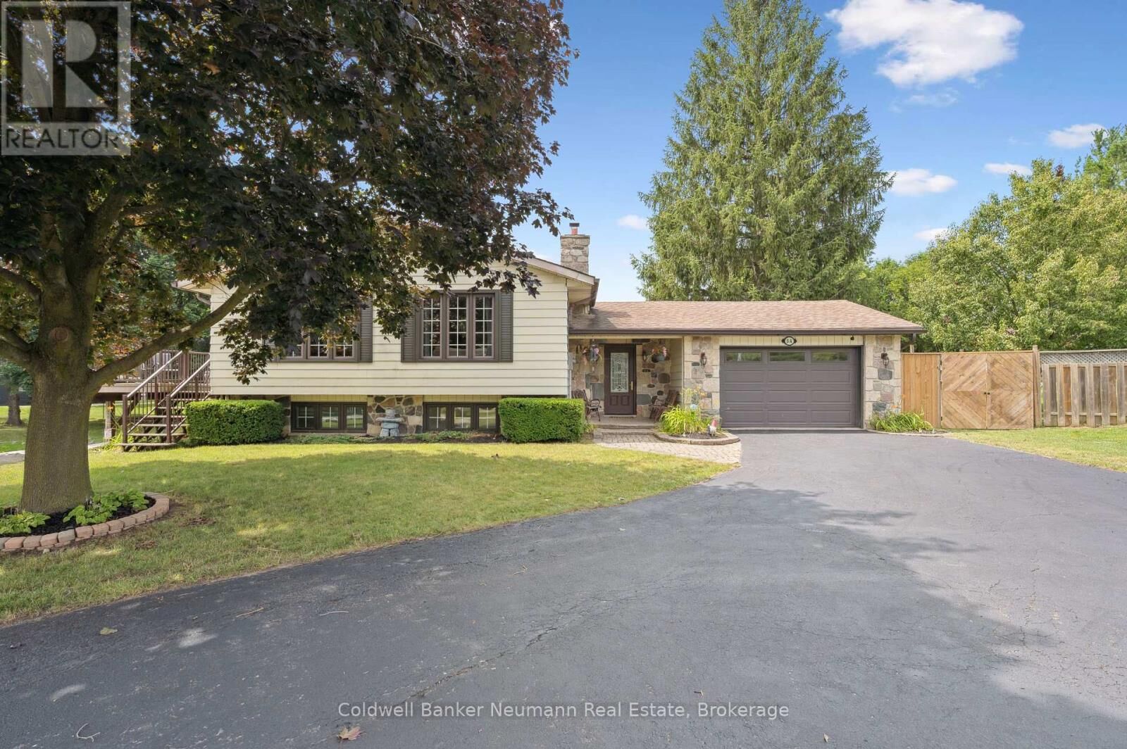 Property Photo: 5 A Hamilton Drive ON N1H 6J2
