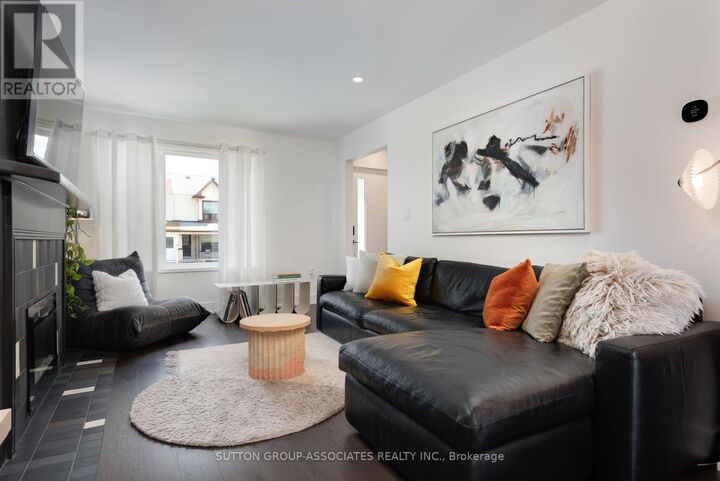 Photo de la propriété:  276 Oakwood Avenue  ON M6E 2V6 