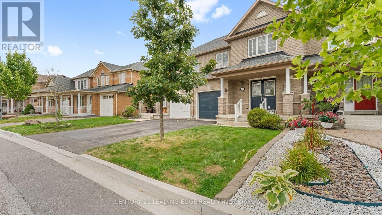 Property Photo:  38 William Grant Road  ON L6E 1W3 