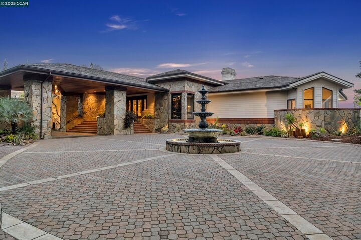 1121 Eagle Nest Ct  Danville CA 94506 photo