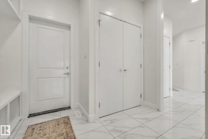 Property Photo: 42 Ellice Bend AB T8L 0V1