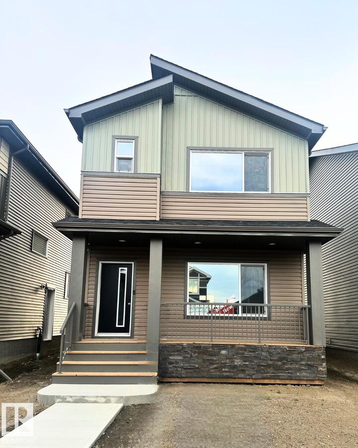 32 Resplendent Way  St. Albert AB T8N 8B3 photo