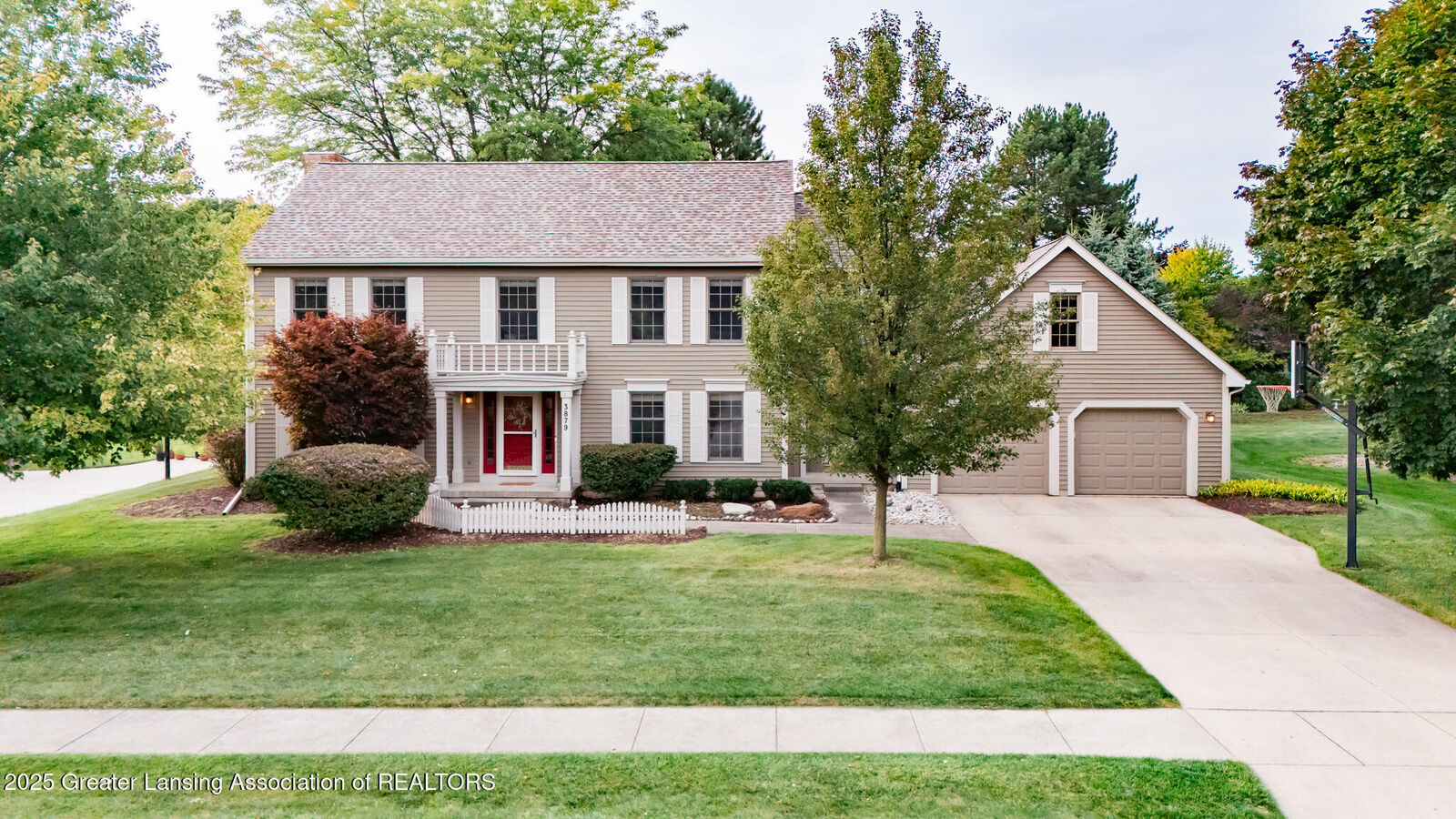 Property Photo:  3879 Crooked Creek Drive  MI 48864 