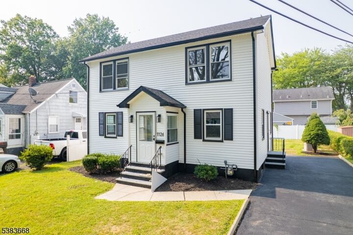 Property Photo:  1126 Stone St  NJ 07065 