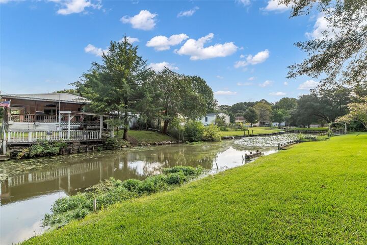 8598 Waywood  Willis TX 77318 photo