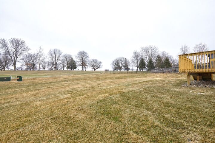 Property Photo:  107 Golf View Drive  IA 5021 