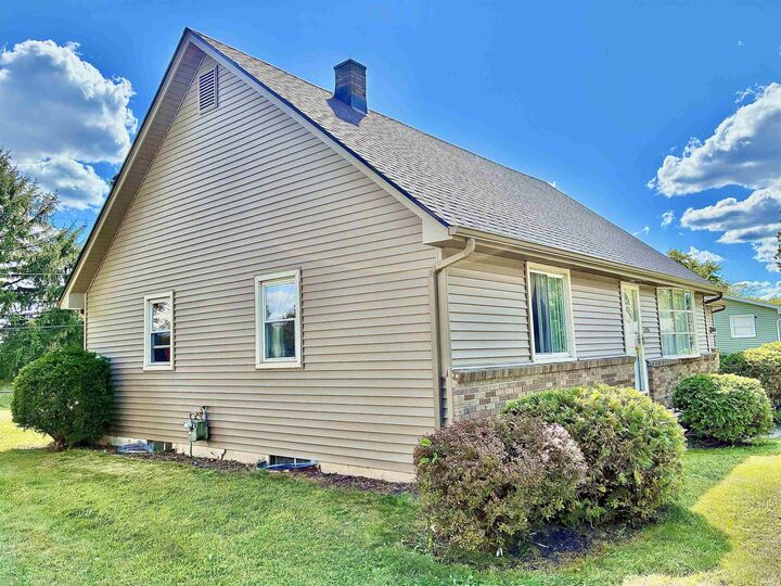 Property Photo: 6418 Ashbrook Drive IN 46835