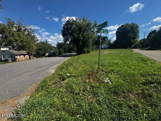 Property Photo:  2739 Wilson Ave  TN 37914 